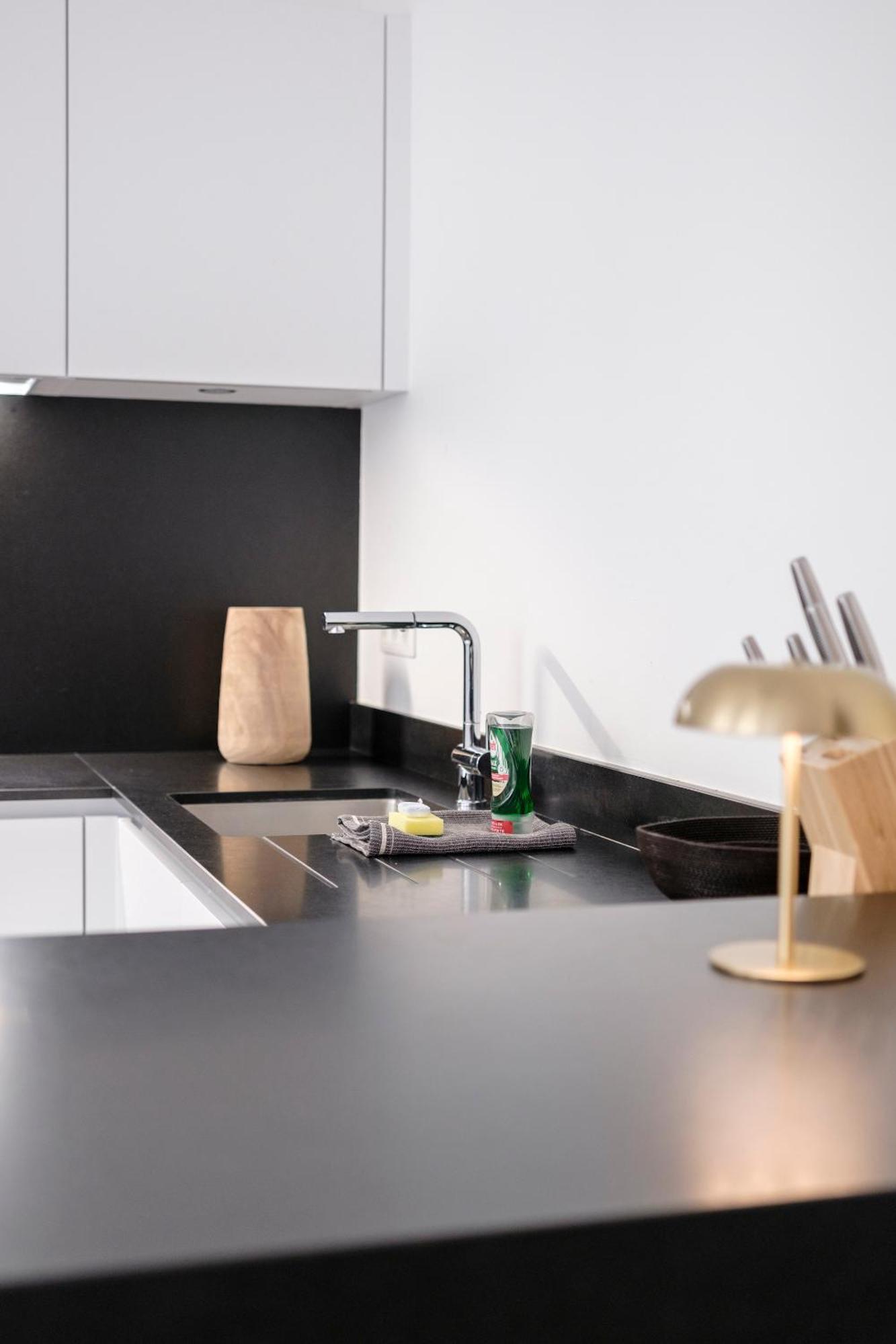 Flats De La Trinite Apartment